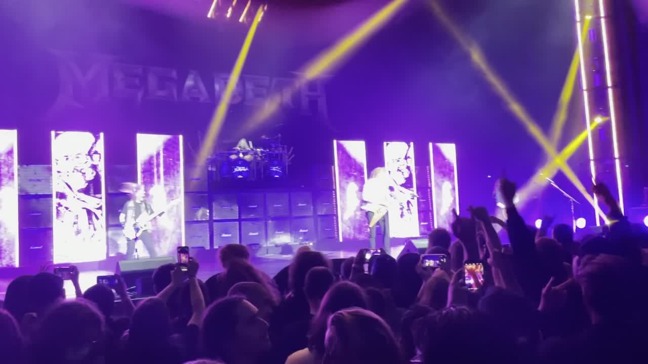 Clip: Megadeth — Holy Wars... The Punishment Due (Megadeth at Concord Pavilion)