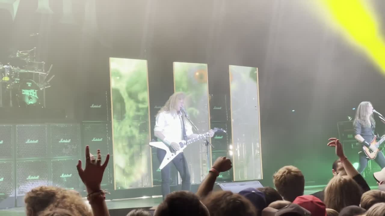 Clip: Megadeth — Dystopia (Megadeth at Concord Pavilion)