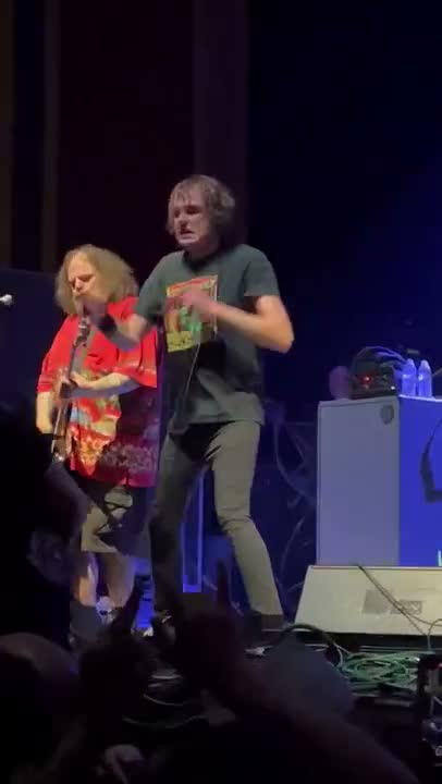 Clip: Napalm Death (Napalm Death at The UC Theatre)