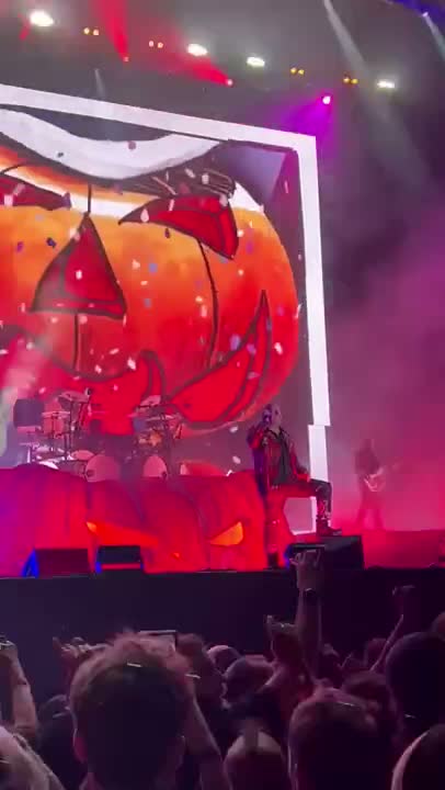 Clip: Helloween — I Want Out (Helloween at Hellfest Open Air)