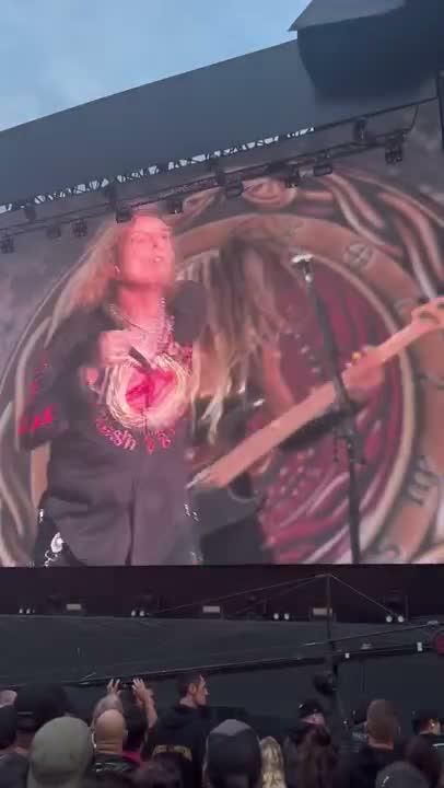 Clip: Whitesnake (Whitesnake at Hellfest Open Air)