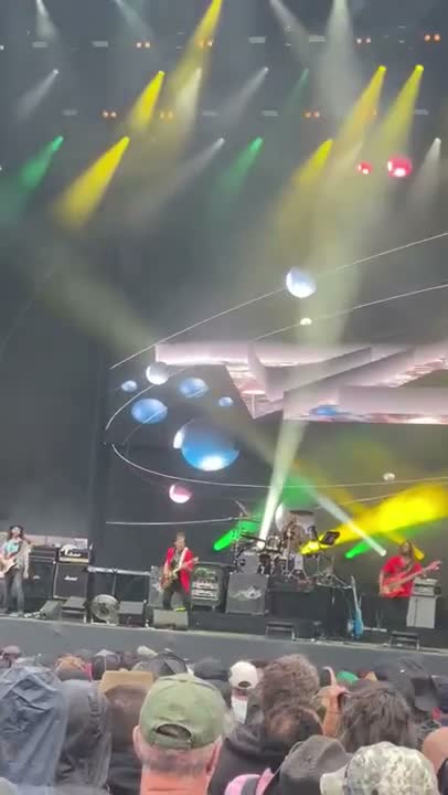 Clip: Steve Vai (Steve Vai at Hellfest Open Air)