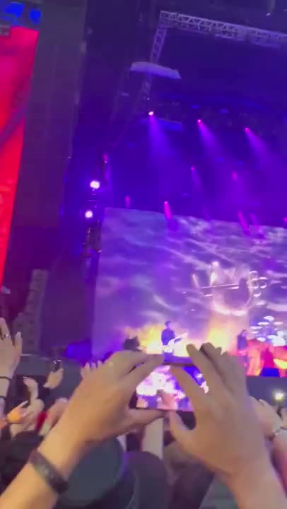 Clip: Helloween — Halloween (Helloween at Hellfest Open Air)