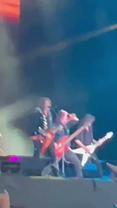 Clip: Helloween — I Want Out (Helloween at Hellfest Open Air)