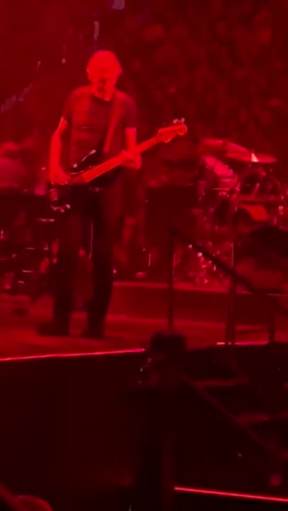Clip: Roger Waters (Roger Waters at Golden 1 Center)