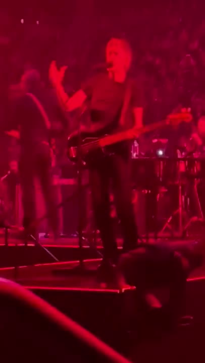 Clip: Roger Waters (Roger Waters at Golden 1 Center)