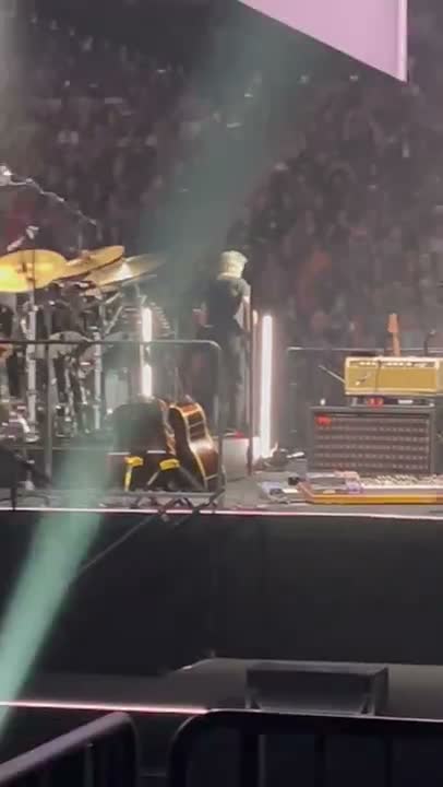 Clip: Roger Waters (Roger Waters at Golden 1 Center)