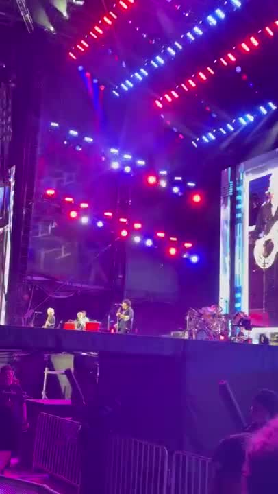 Clip 2 from Journey at Oracle Park