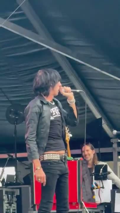 Clip: The Ramones (The Ramones at Discovery Park (AfterShock))