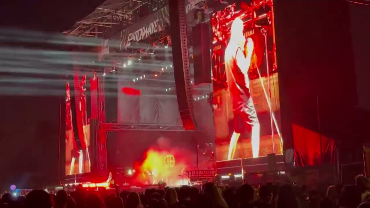 Clip: Pantera (Pantera at Discovery Park (AfterShock))