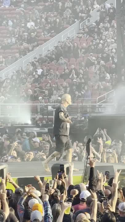 Clip: Pantera — A New Level (Pantera at Levi's Stadium)