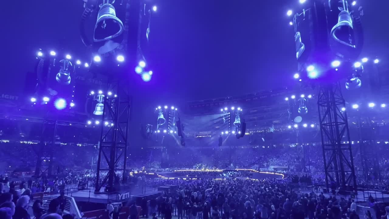 Clip: Metallica — This Love (Metallica at Levi's Stadium)