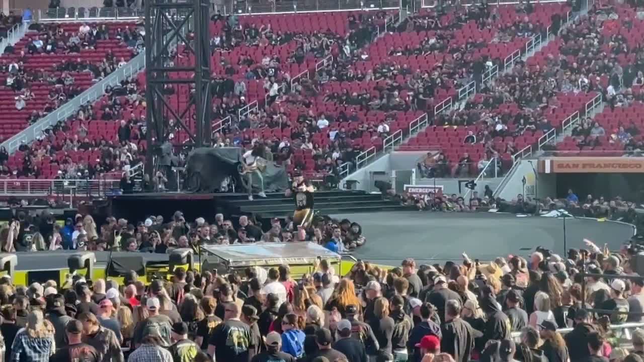 Clip: Suicidal Tendencies (Suicidal Tendencies at Levi's Stadium)