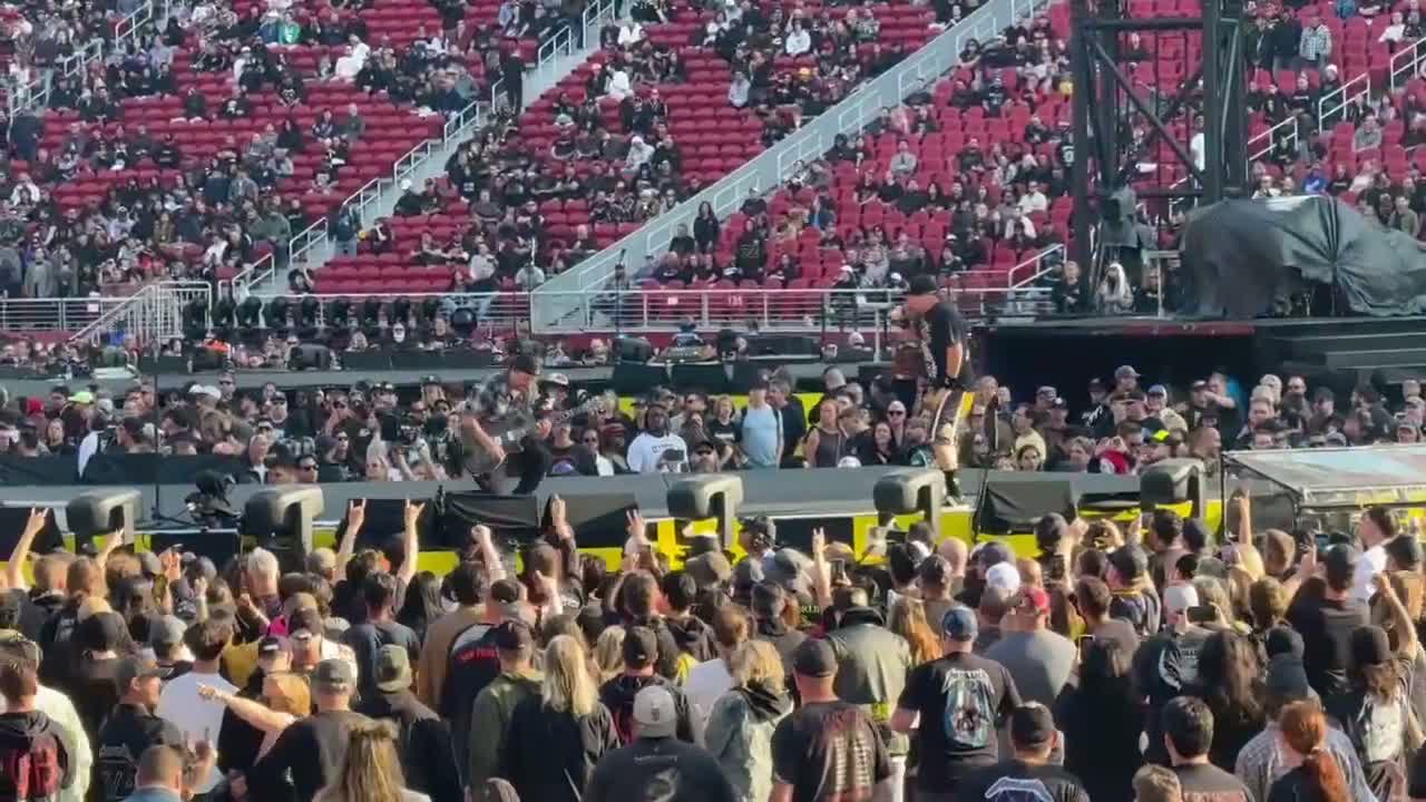 Clip: Suicidal Tendencies (Suicidal Tendencies at Levi's Stadium)