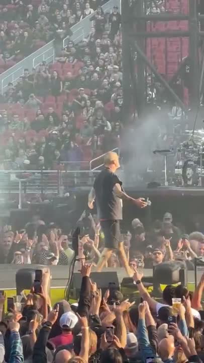 Clip: Pantera (Pantera at Levi's Stadium)