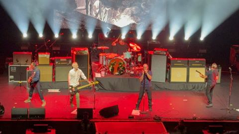 Photo: Bad Religion (Bad Religion at Fox Theater)