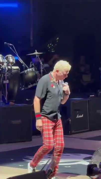 Clip: The Offspring (The Offspring at Shoreline Amphitheatre)