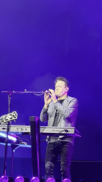 Journey — Girl Can't Help It at Golden 1 Center