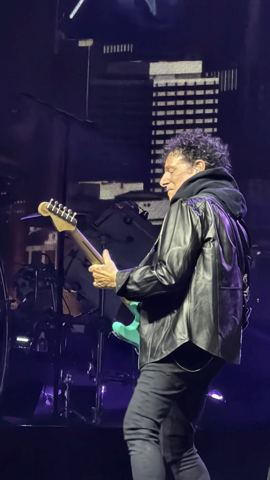 Photo: Journey — Of a Lifetime (Journey at Golden 1 Center)