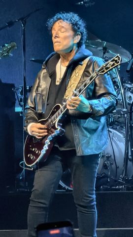 Photo: Journey — Who's Crying Now (Journey at Golden 1 Center)