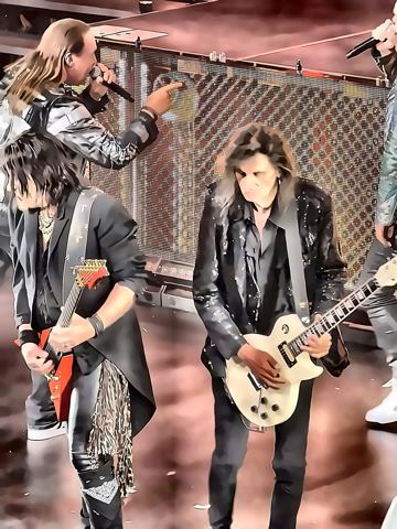 Photo: Helloween (Helloween at The Warfield)