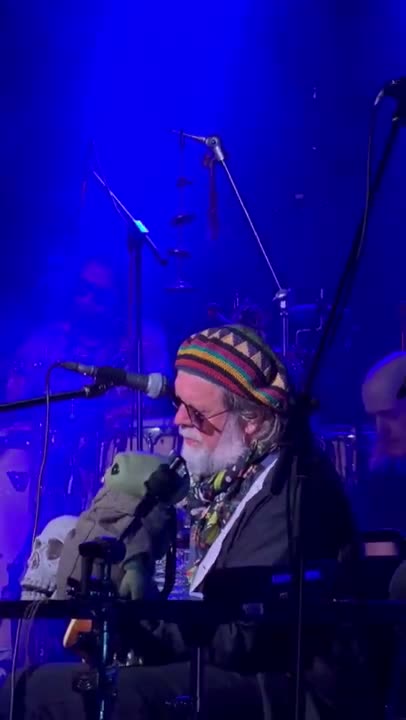 Clip: Aquarium (Aquarium at Whisky a Go Go)