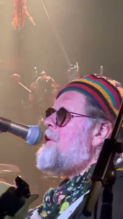 Clip: Aquarium (Aquarium at Whisky a Go Go)