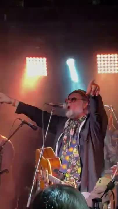 Clip: Aquarium (Aquarium at Whisky a Go Go)