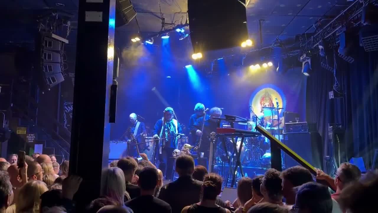 Clip: Aquarium (Aquarium at Whisky a Go Go)