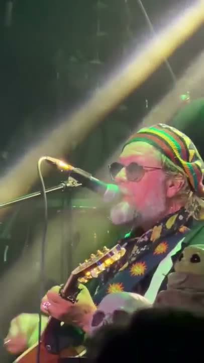 Clip: Aquarium (Aquarium at Whisky a Go Go)