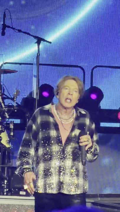 Guns N' Roses — Yesterdays at Busch Stadium
