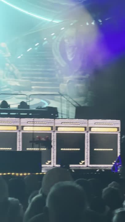 Guns N' Roses — Atlas at Busch Stadium