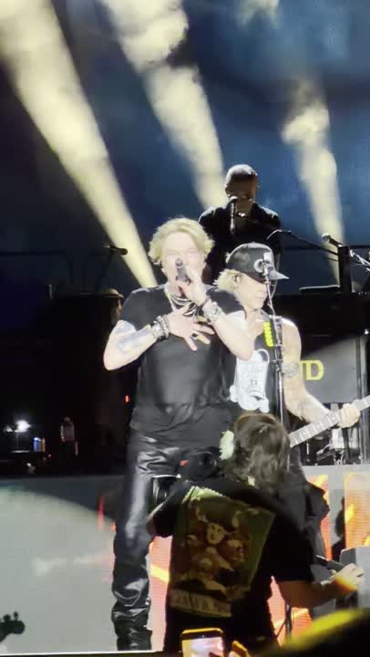 Guns N' Roses — Chinese Democracy at Busch Stadium