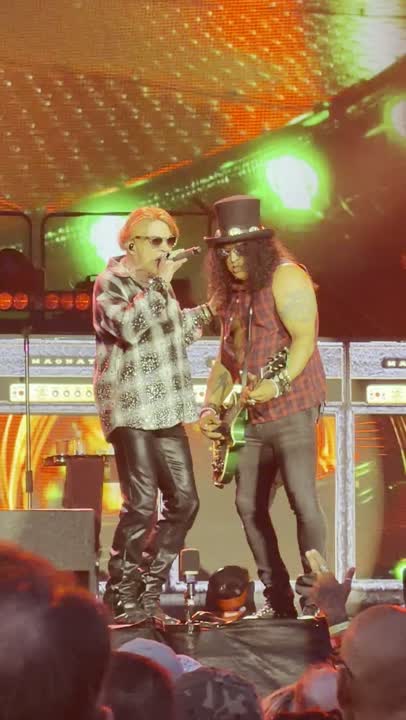 Guns N' Roses — Bad Obsession at Busch Stadium