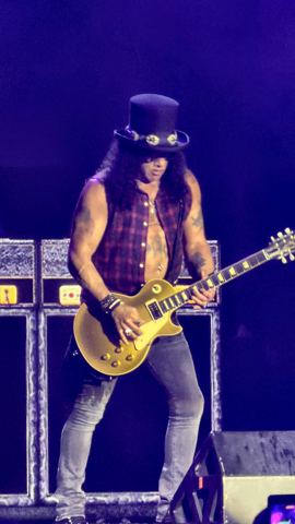 Photo: Estranged (Guns N' Roses at Busch Stadium)