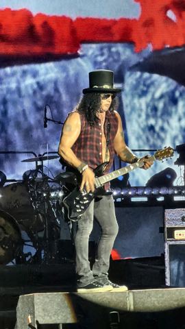Photo: Chinese Democracy (Guns N' Roses at Busch Stadium)
