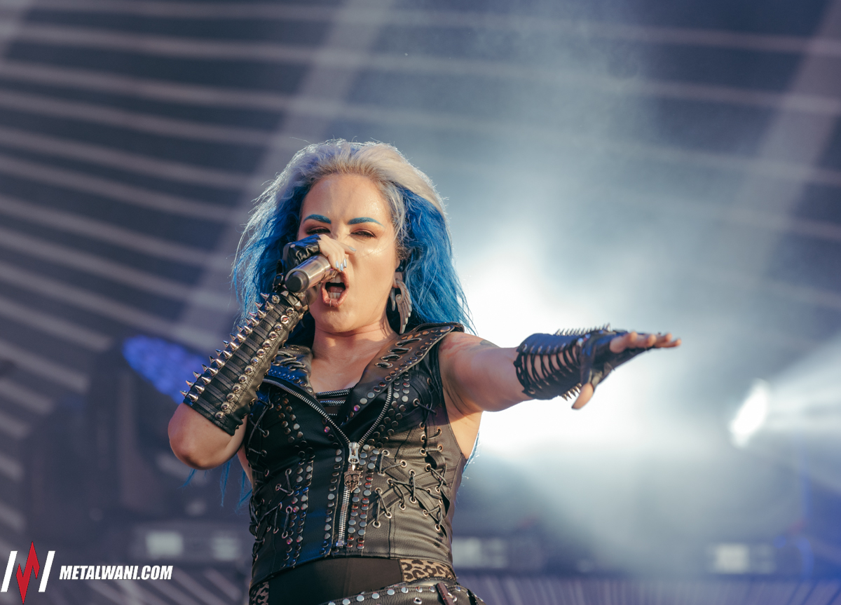 Photo 9 from Alissa White‐Gluz