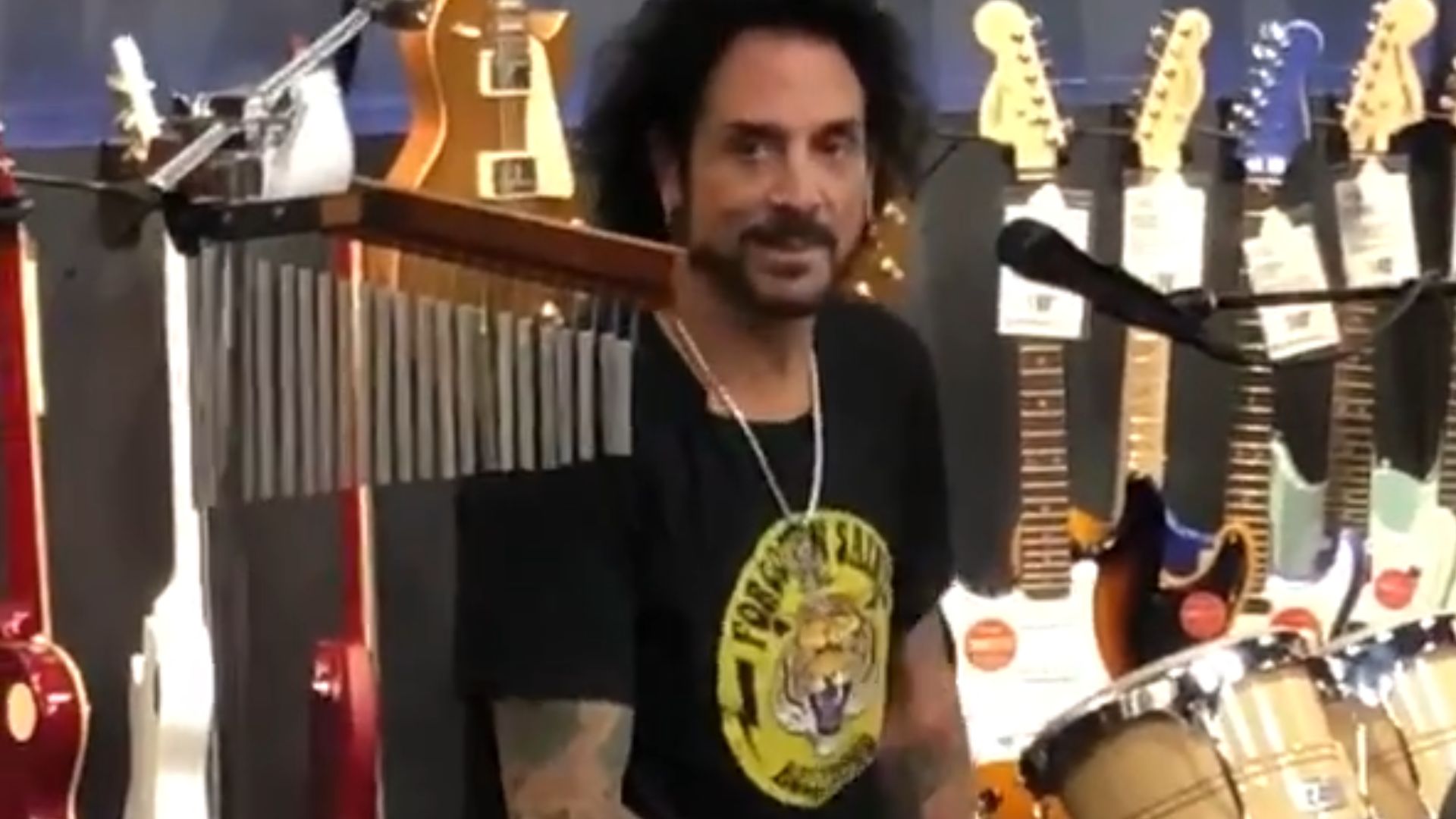 Photo 17 from Deen Castronovo