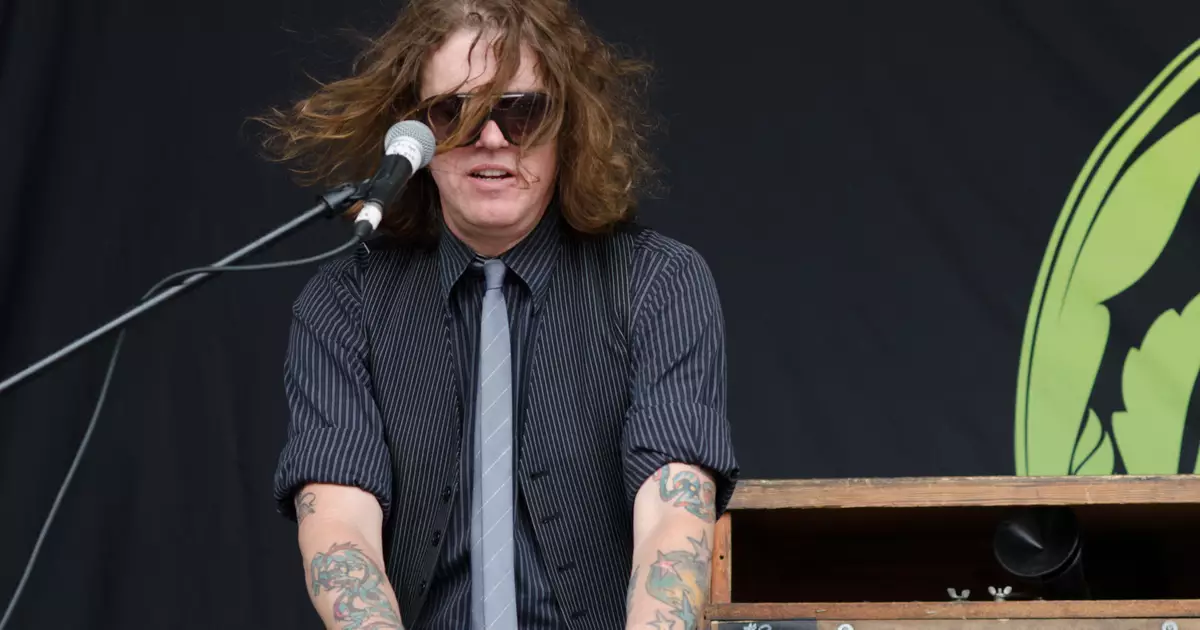 Photo 5 from Dizzy Reed