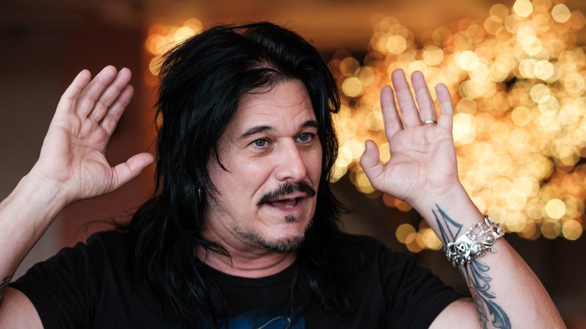 Photo 12 from Gilby Clarke