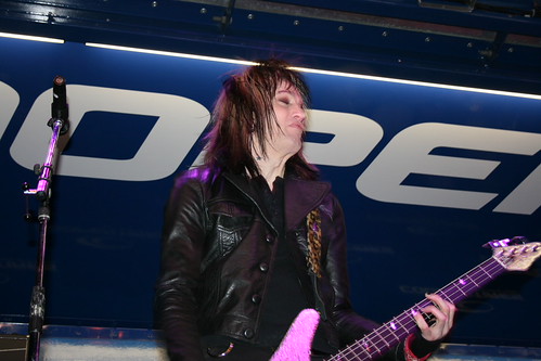 Photo 3 from Kenny Kweens