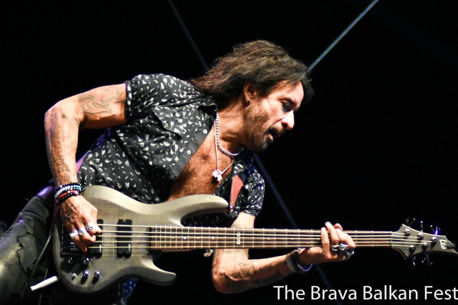 Photo 7 from Marco Mendoza