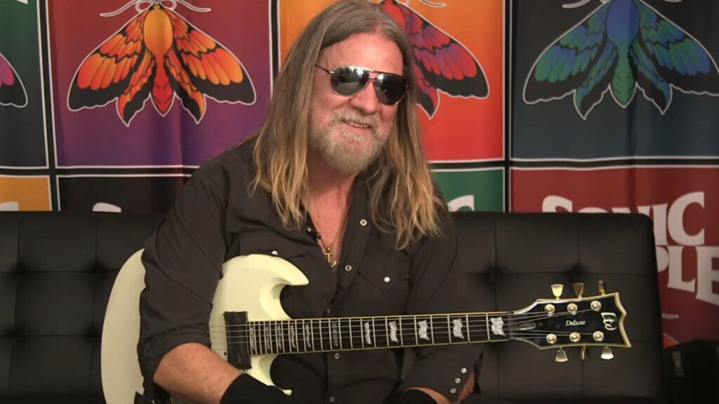 Photo 7 from Pepper Keenan