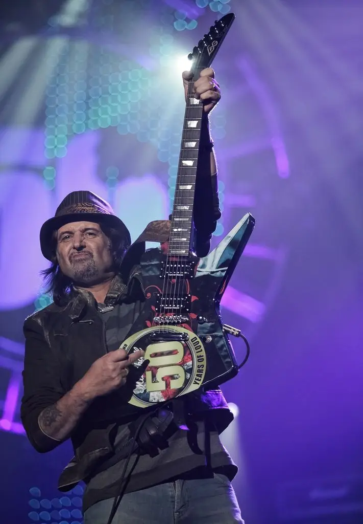 Photo 9 from Phil Campbell