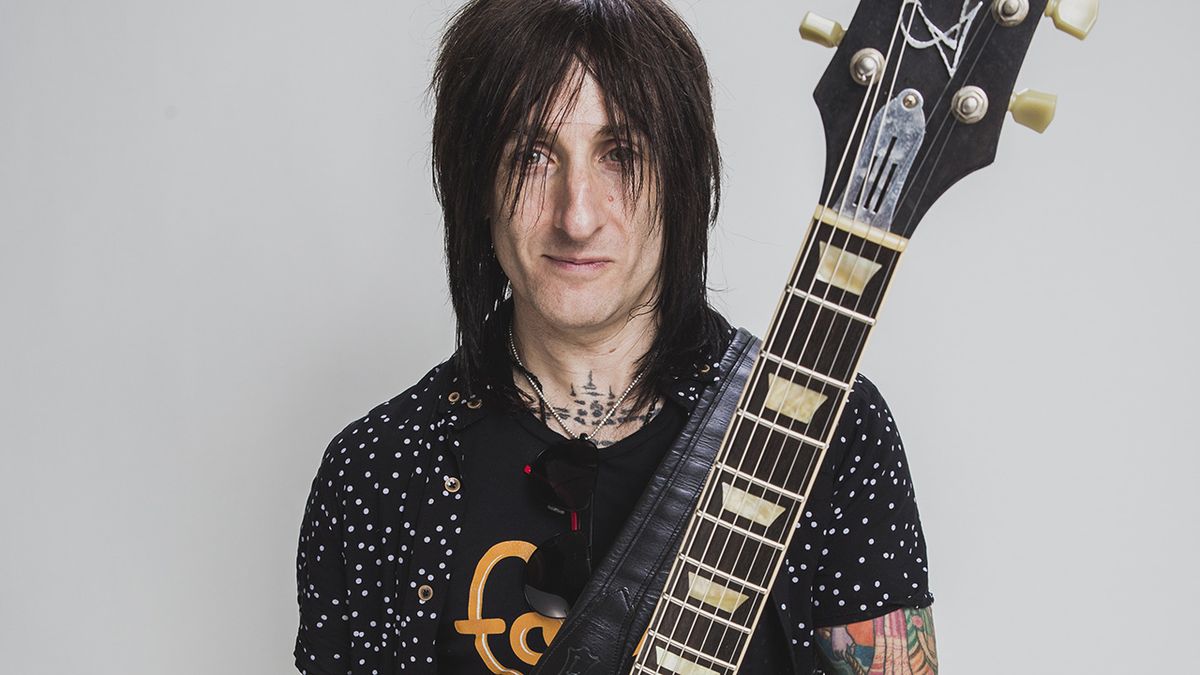 Photo 2 from Richard Fortus