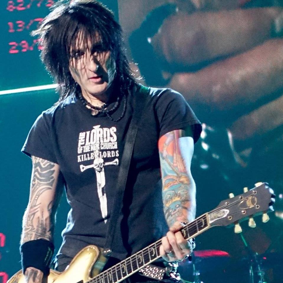 Photo 5 from Richard Fortus