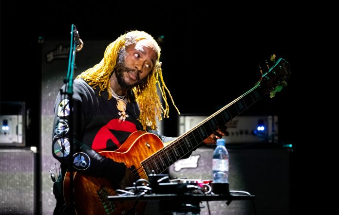 Photo 4 from Thundercat