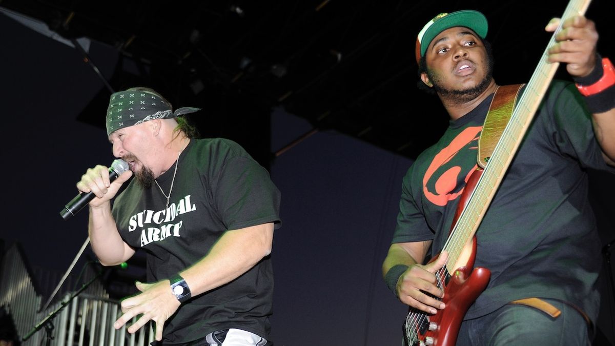 Photo 5 from Thundercat
