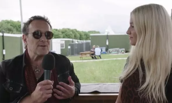 Photo 2 from Vivian Campbell