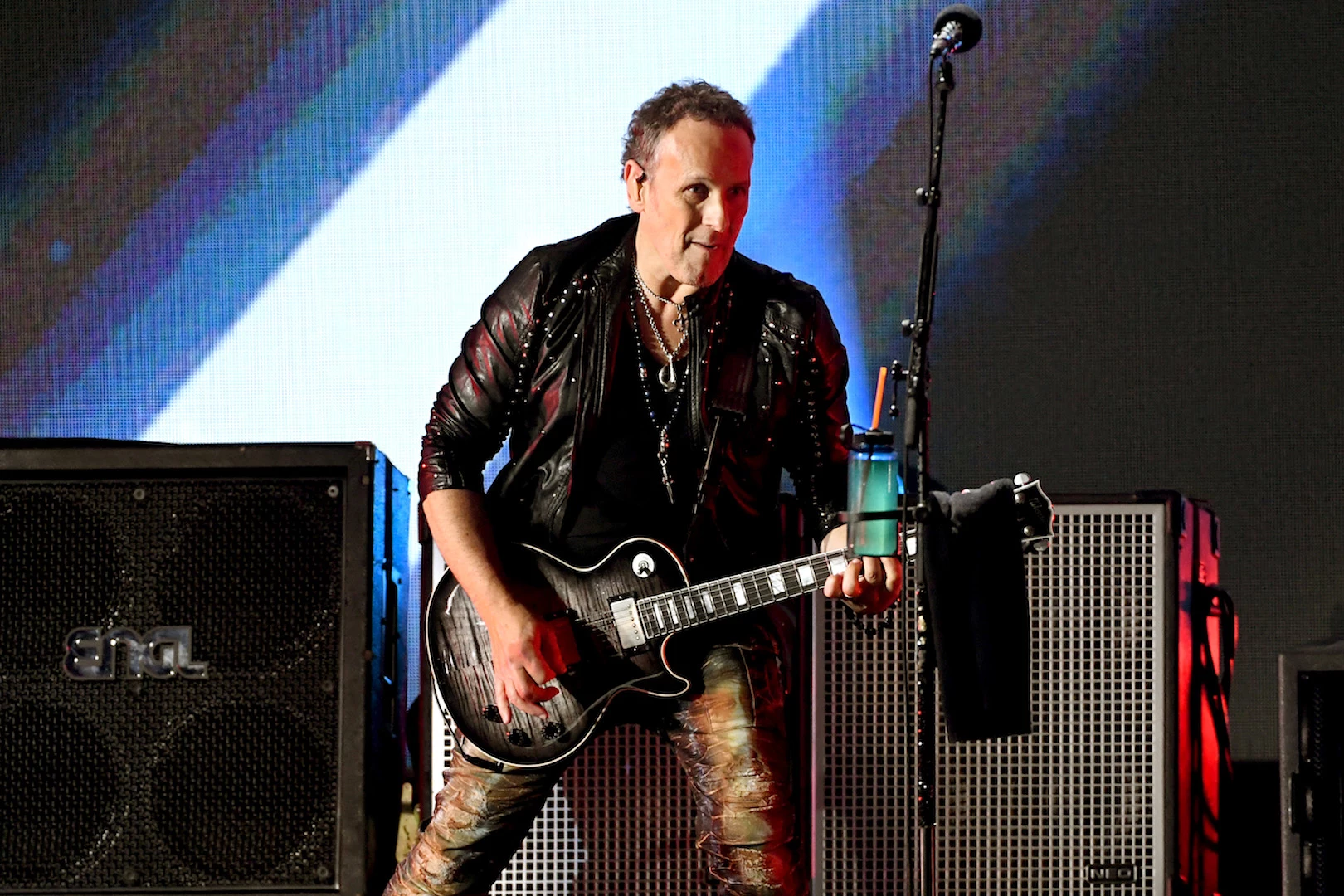 Photo 6 from Vivian Campbell